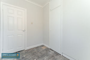 Bedroom- click for photo gallery